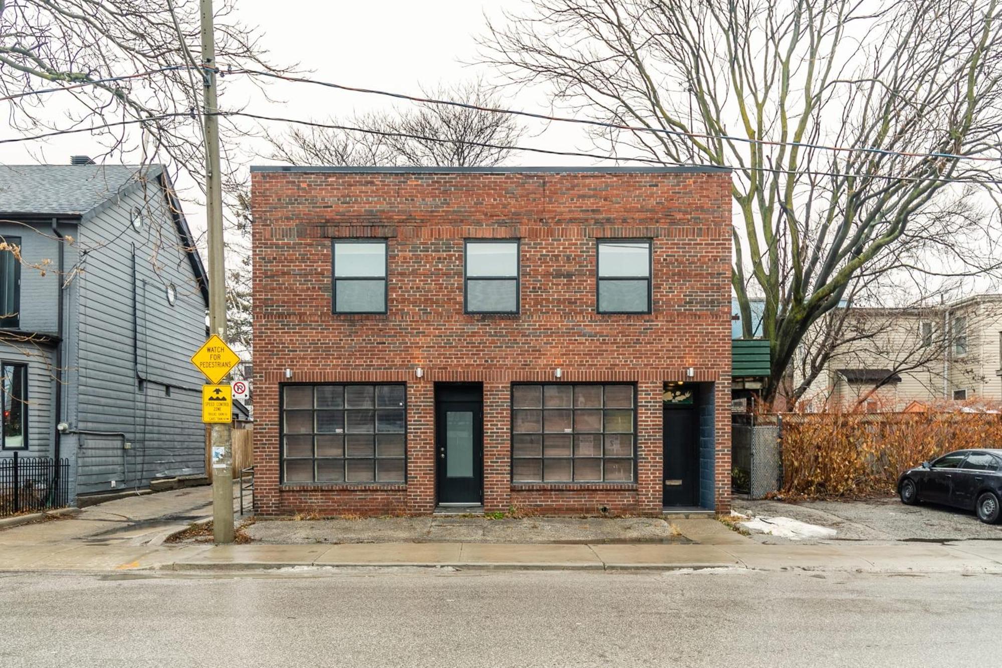Modern 2 Bedroom Condo - Heart Of Leslieville Toronto Exterior foto